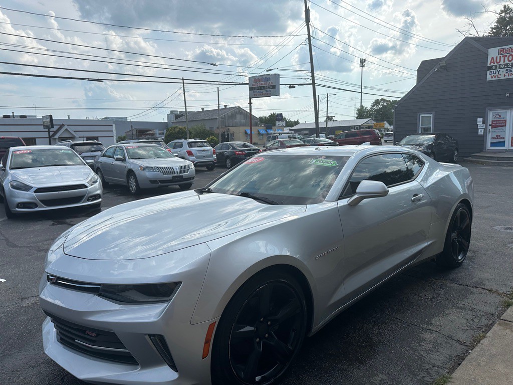 2017 Chevrolet Camaro Image 3