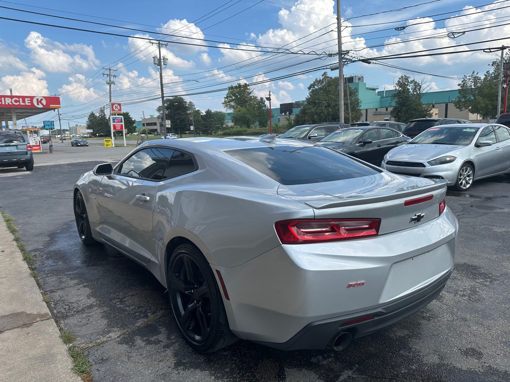 2017 Chevrolet Camaro Image 4