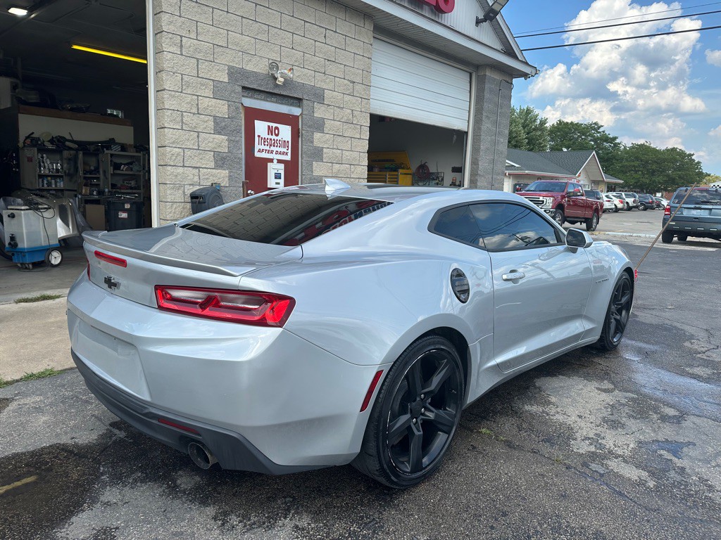2017 Chevrolet Camaro Image 6