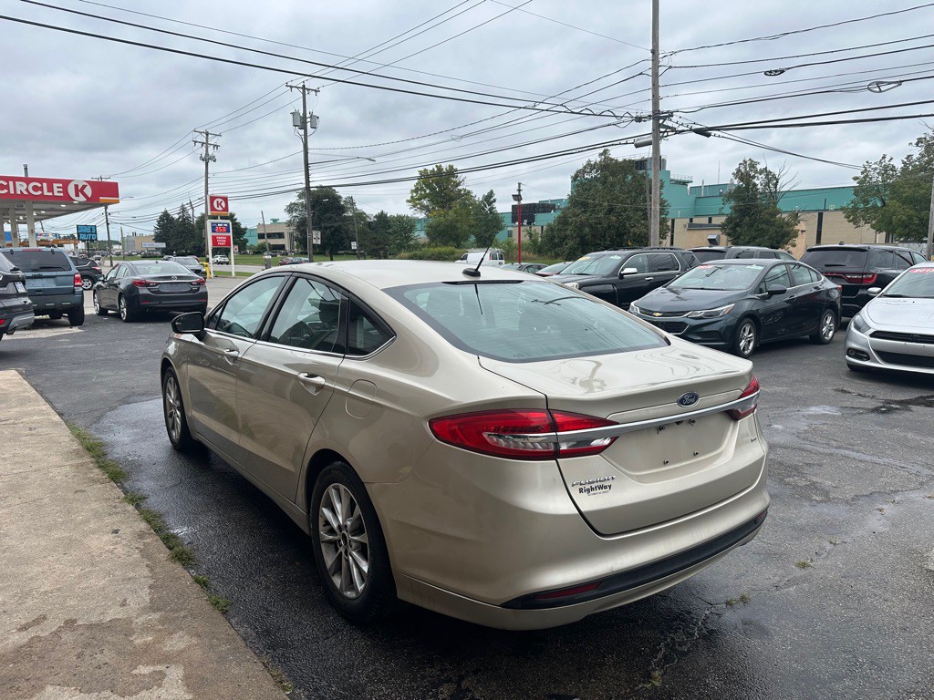 2017 Ford Fusion Image 4