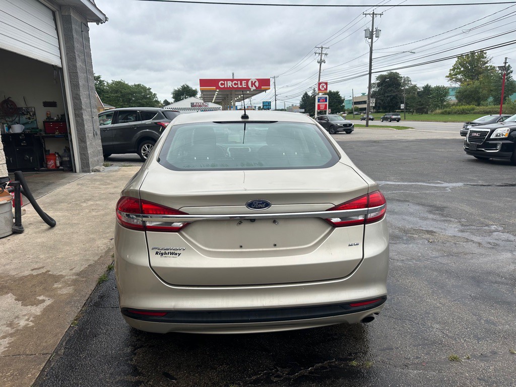 2017 Ford Fusion Image 5