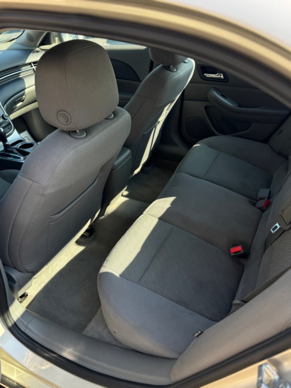 2014 Chevrolet Malibu Image 5