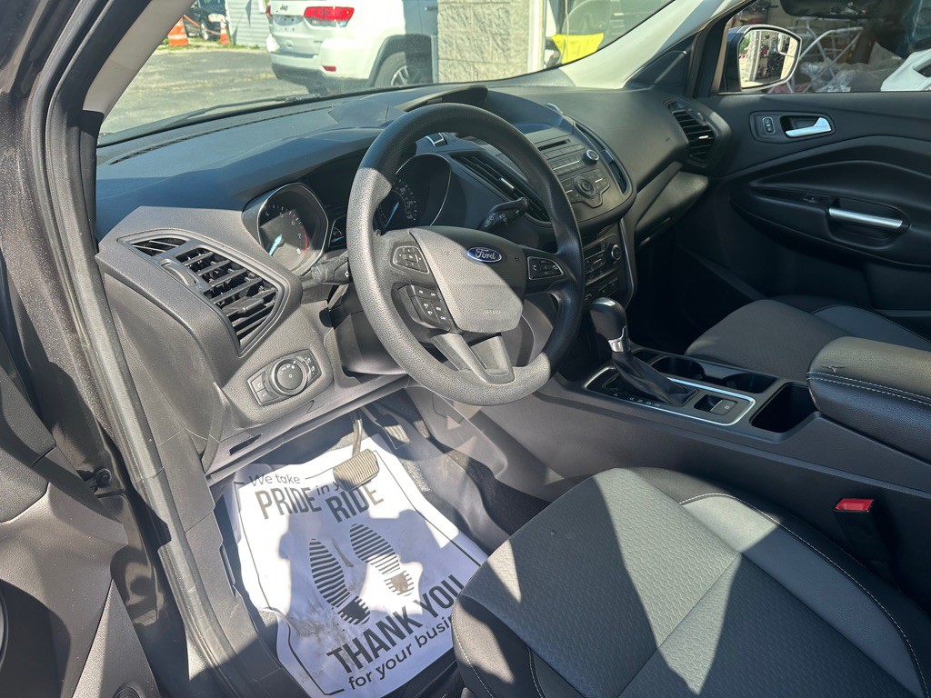 2017 Ford Escape Image 8