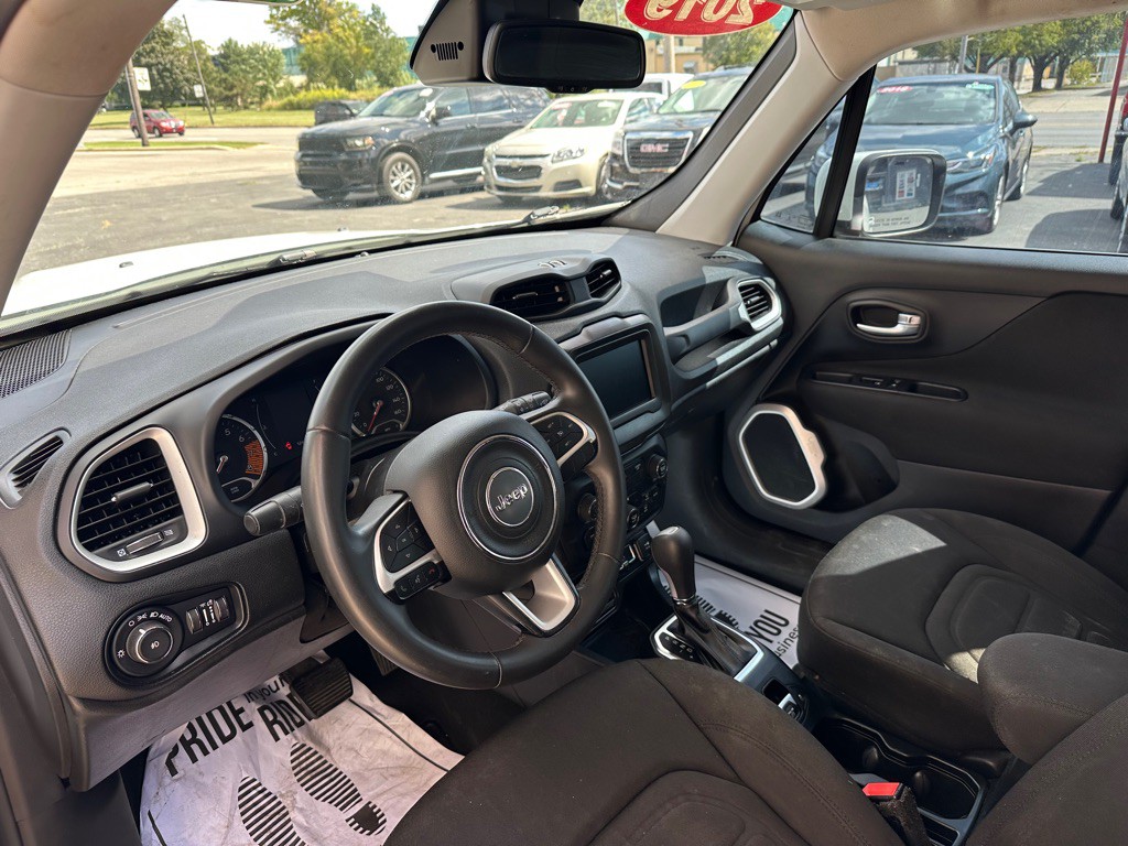 2019 Jeep Renegade Image 8