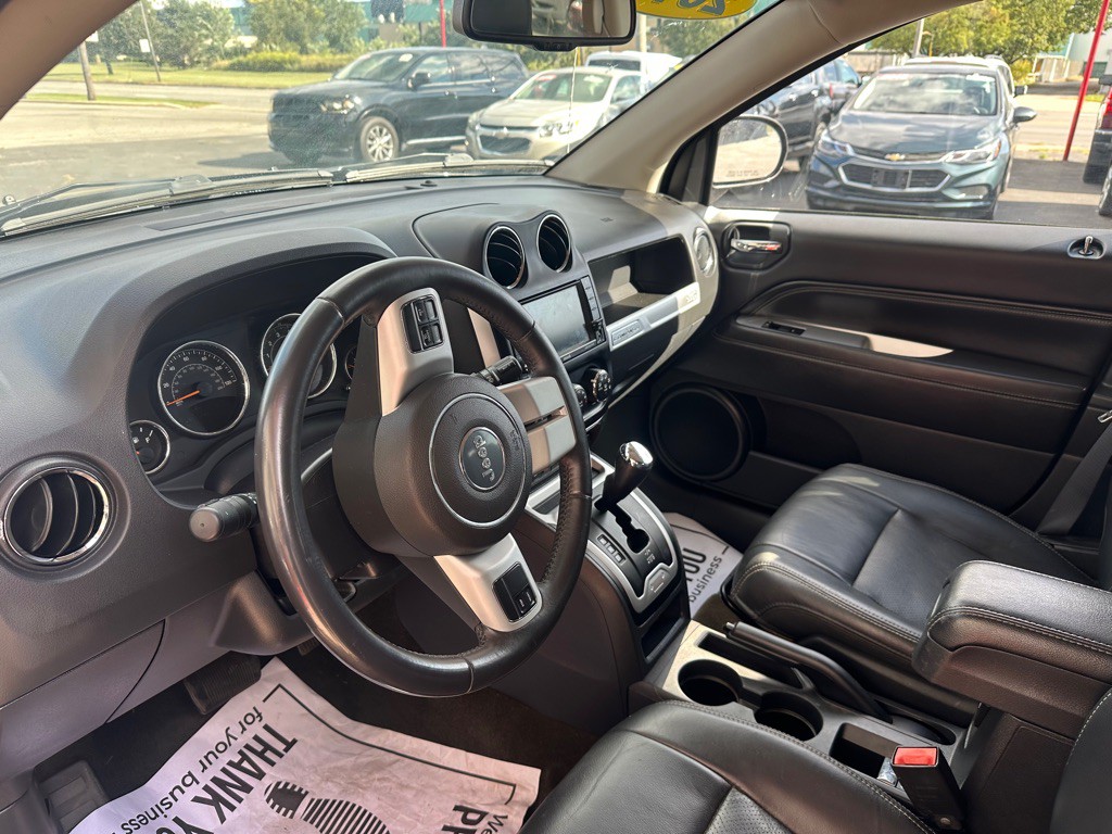 2016 Jeep Compass Image 7