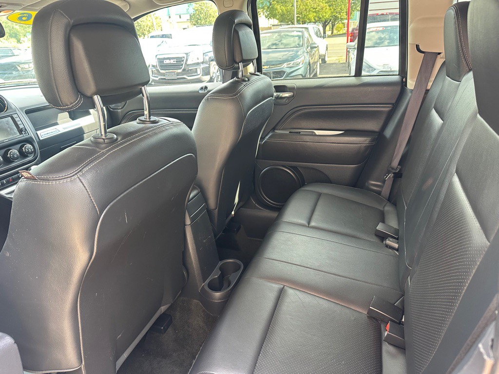 2016 Jeep Compass Image 10