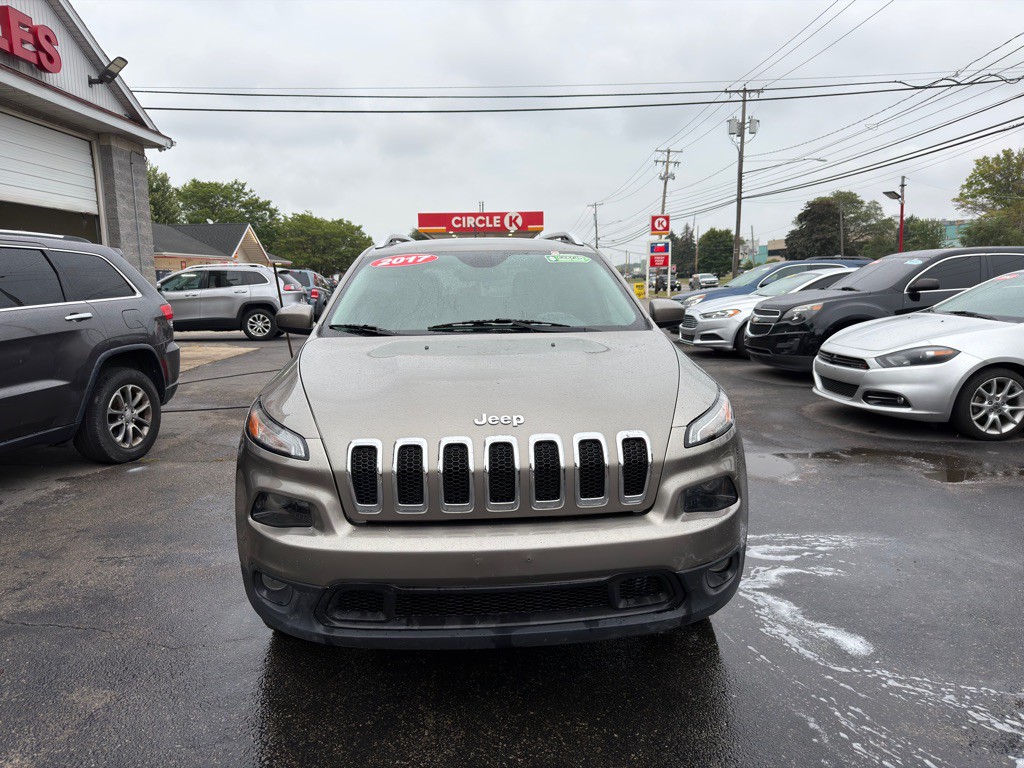 2017 Jeep Cherokee Image 1
