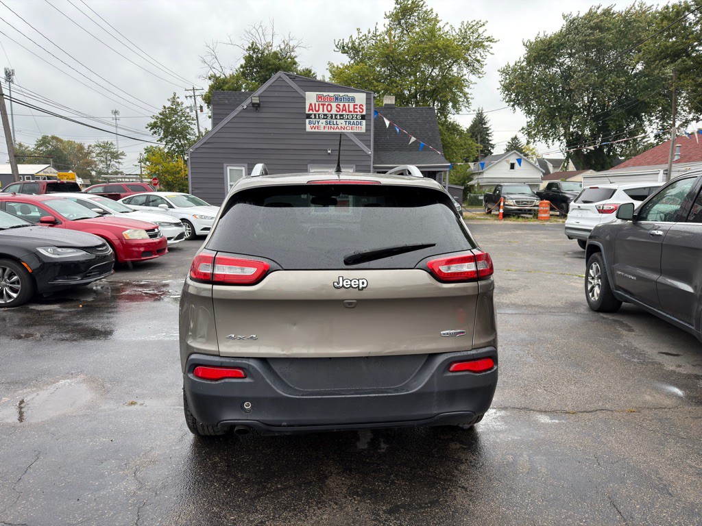 2017 Jeep Cherokee Image 5