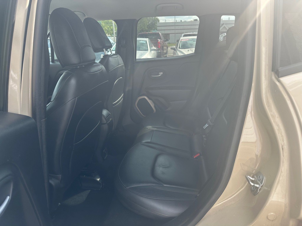 2016 Jeep Renegade Image 7