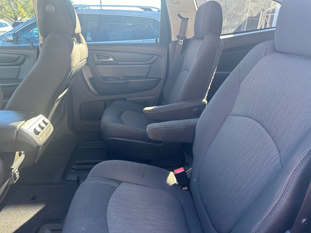 2017 Chevrolet Traverse Image 8