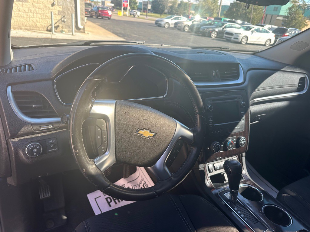 2017 Chevrolet Traverse Image 12