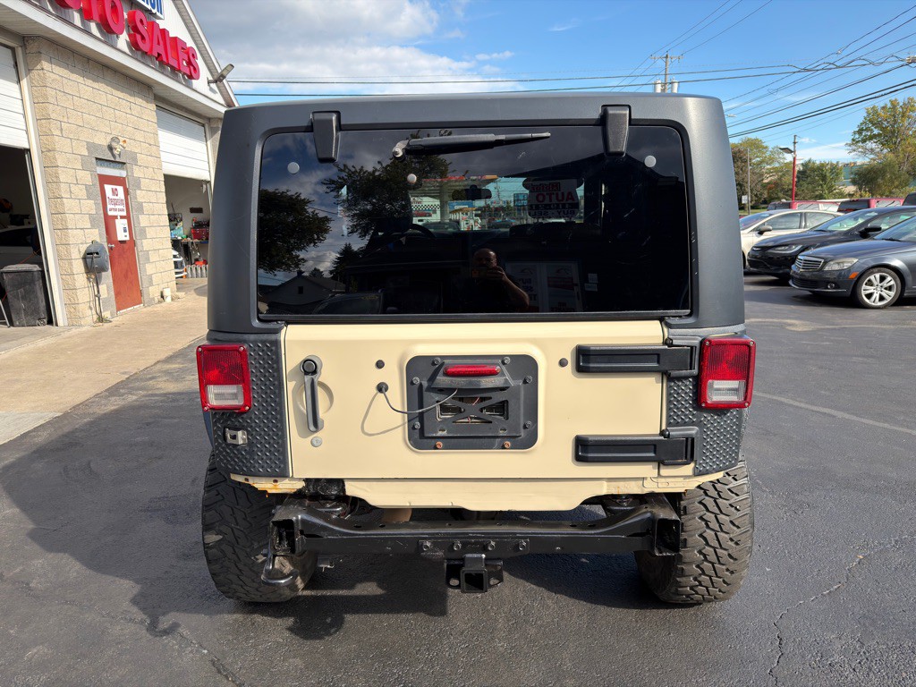2011 Jeep Wrangler Image 5