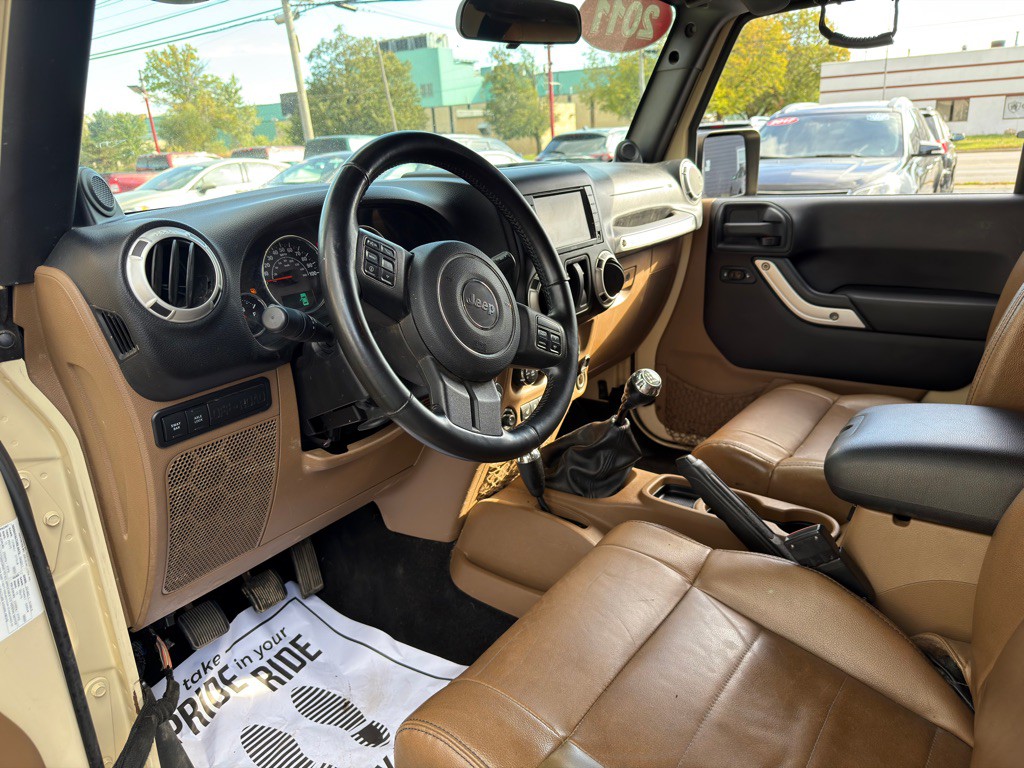 2011 Jeep Wrangler Image 8