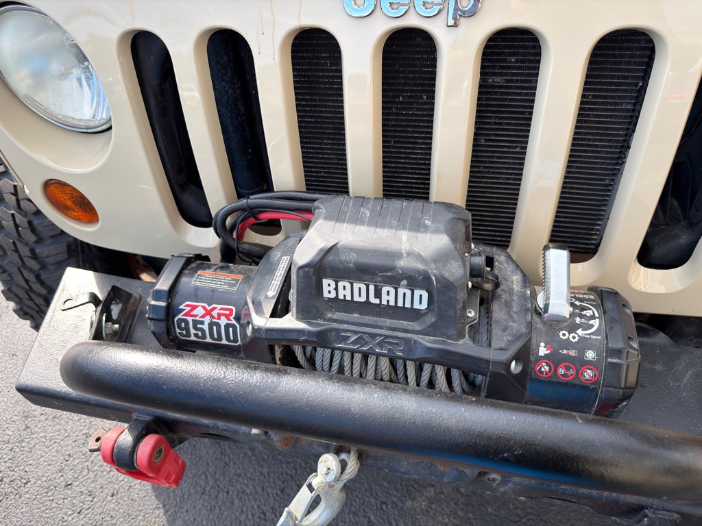 2011 Jeep Wrangler Image 14