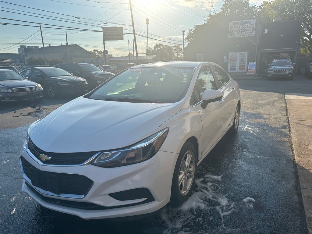 2017 Chevrolet Cruze Image 3