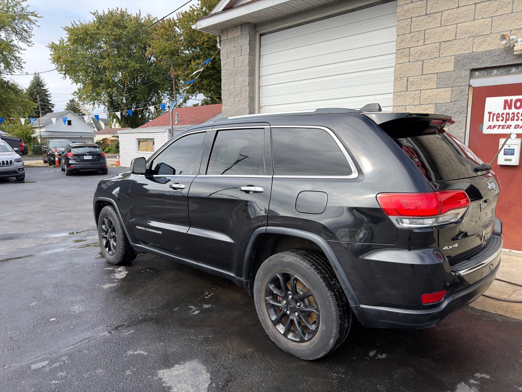 2015 Jeep Grand Cherokee Image 16