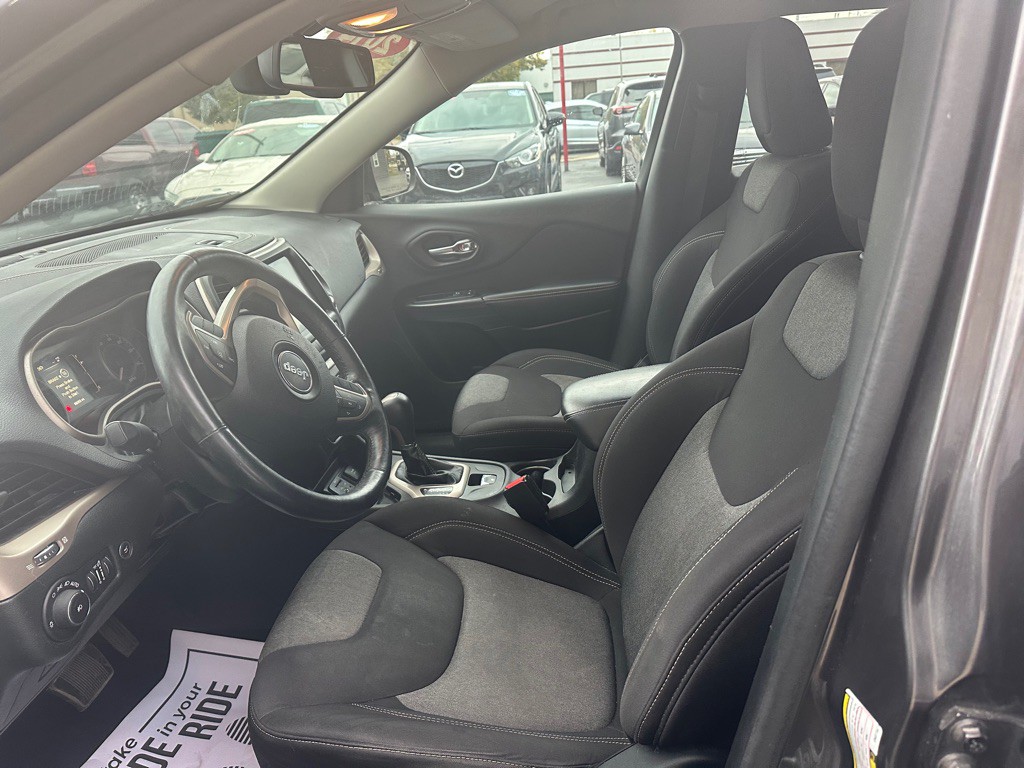 2014 Jeep Cherokee Image 8