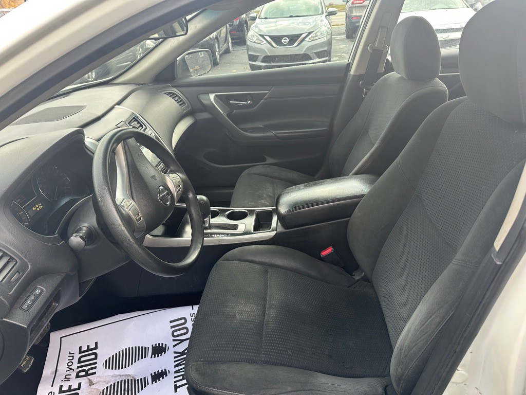 2015 Nissan Altima Image 8