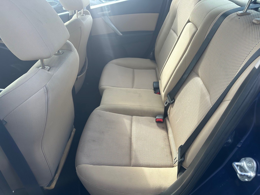 2012 Mazda Mazda3 Image 6