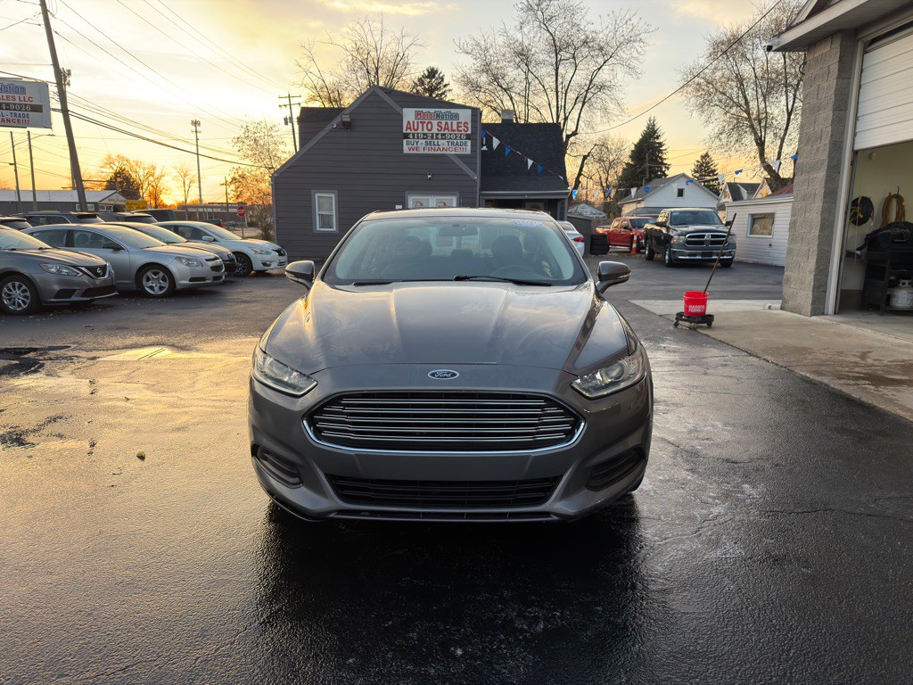 2014 Ford Fusion Image 2