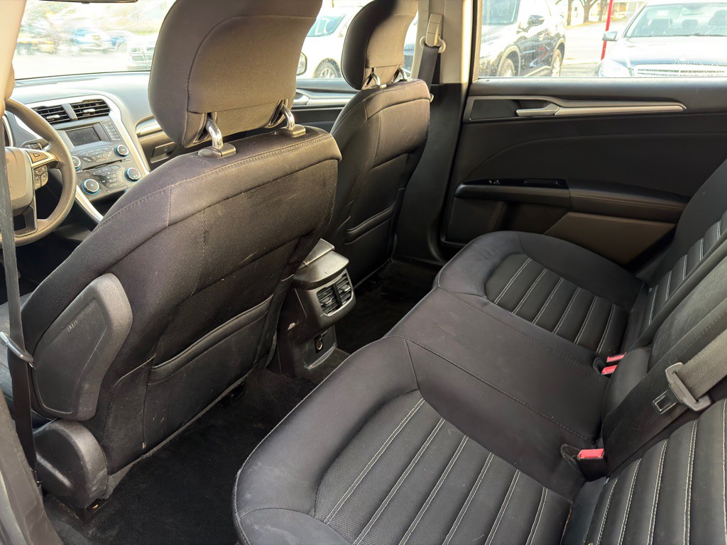 2014 Ford Fusion Image 9