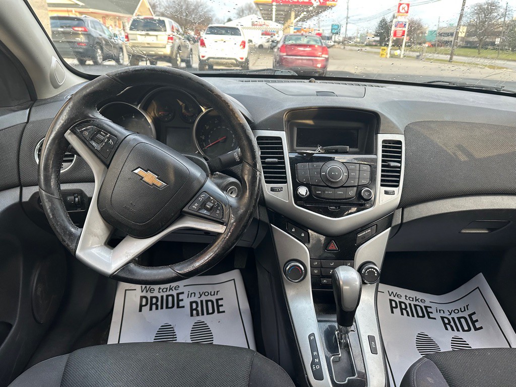 2014 Chevrolet Cruze Image 6