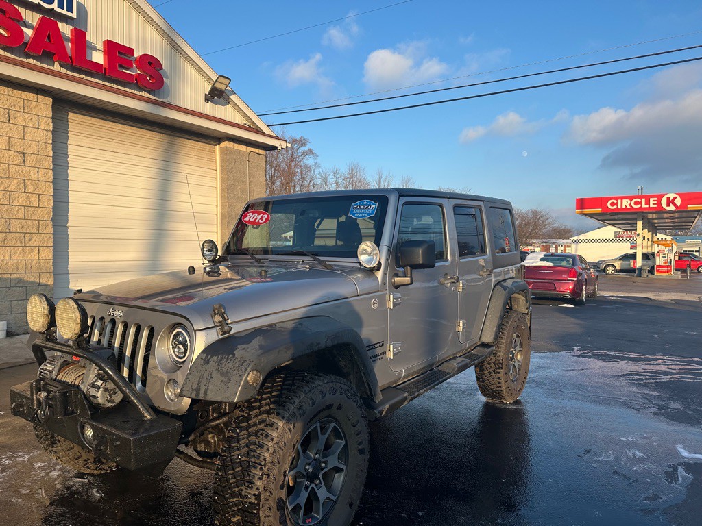 2013 Jeep Wrangler Unlimited Image 2
