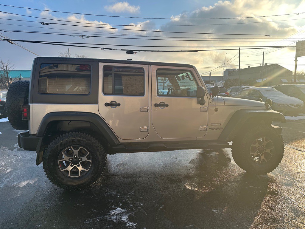 2013 Jeep Wrangler Unlimited Image 6