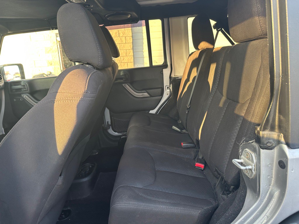 2013 Jeep Wrangler Unlimited Image 8