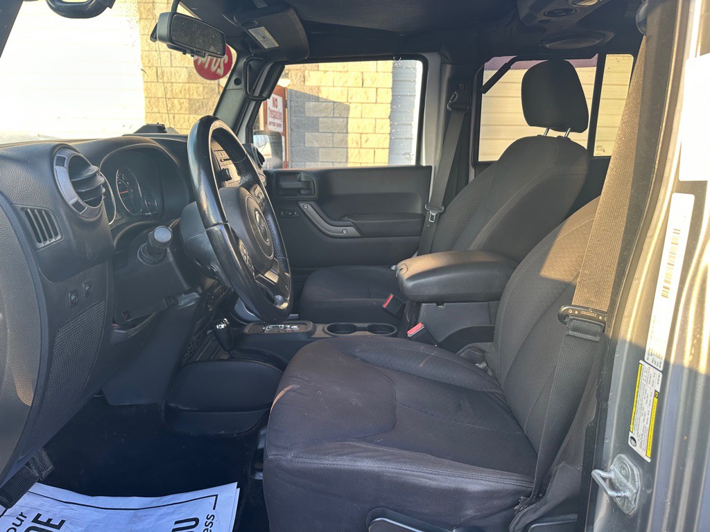 2013 Jeep Wrangler Unlimited Image 9