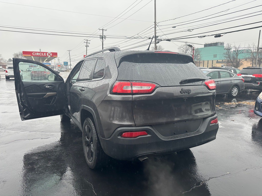 2018 Jeep Cherokee Image 7