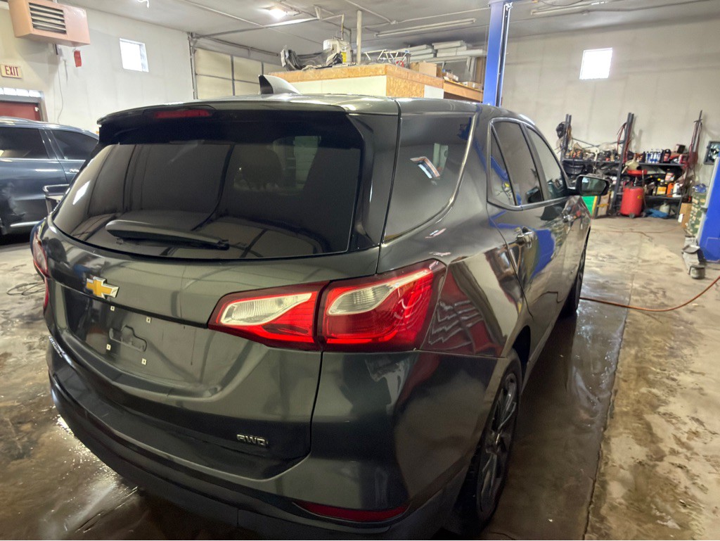 2020 Chevrolet Equinox Image 3