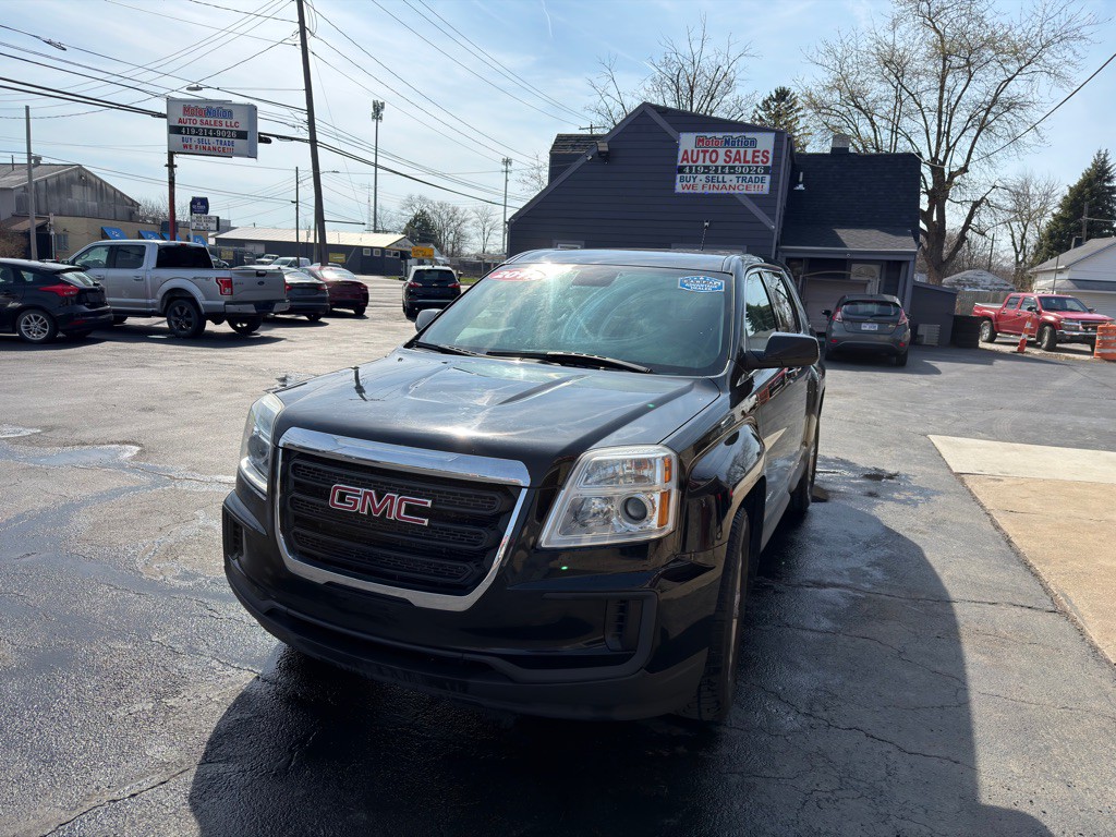 2017 GMC Terrain Image 2