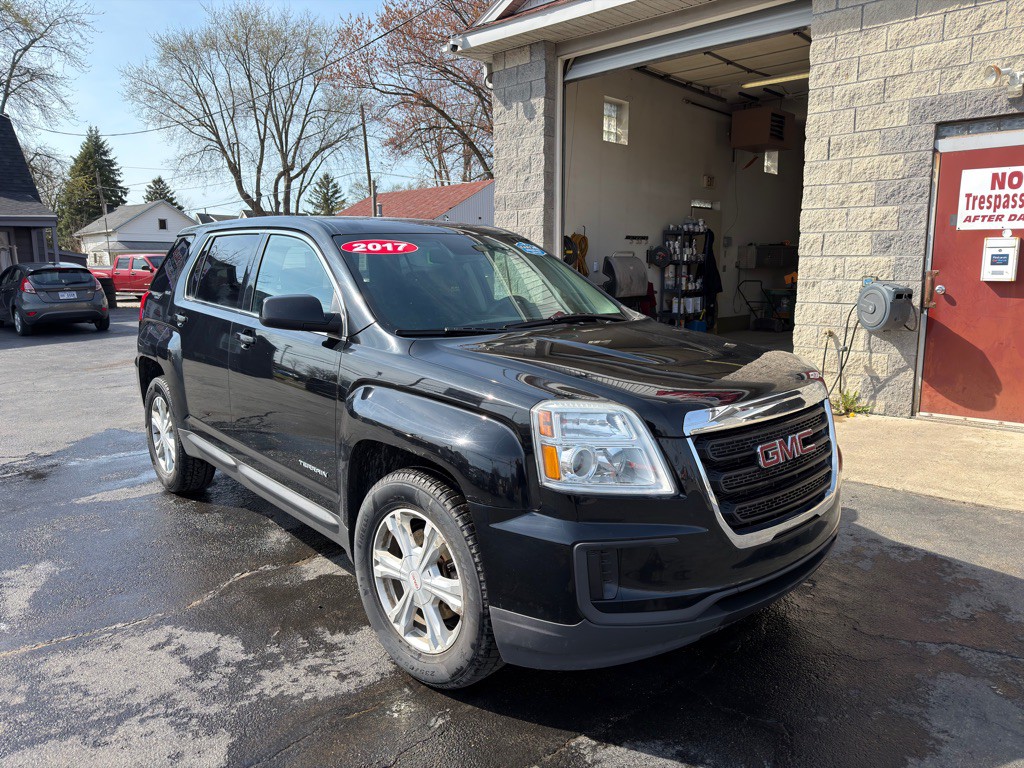 2017 GMC Terrain Image 3
