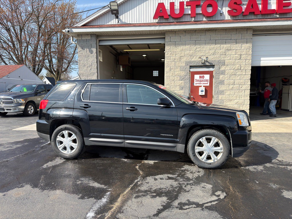 2017 GMC Terrain Image 4