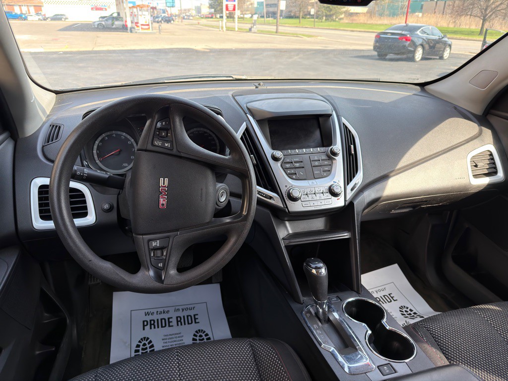 2017 GMC Terrain Image 9