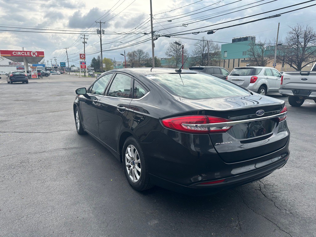 2017 Ford Fusion Image 4