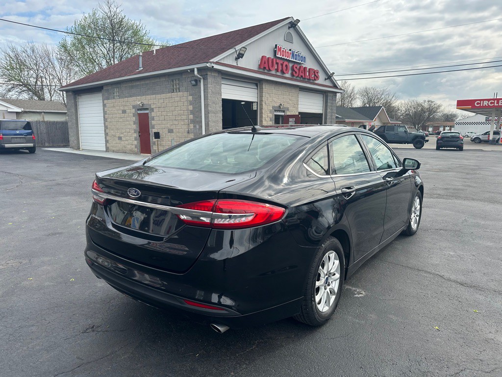 2017 Ford Fusion Image 5