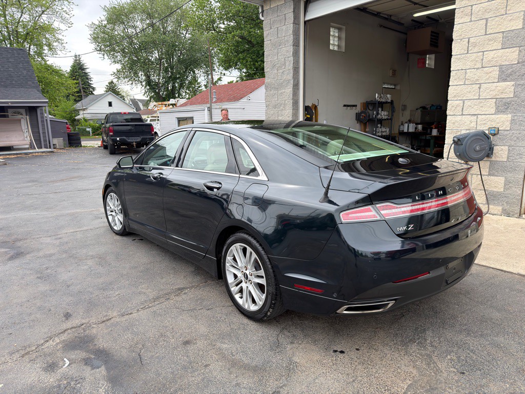 2014 Lincoln MKZ Image 4