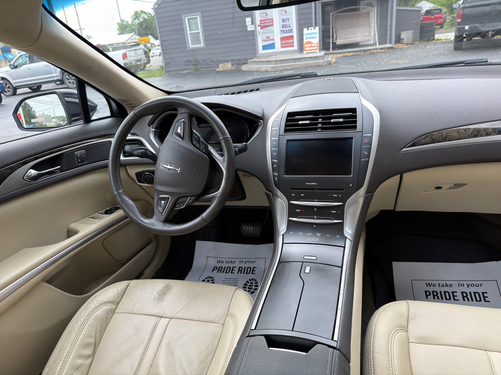 2014 Lincoln MKZ Image 7