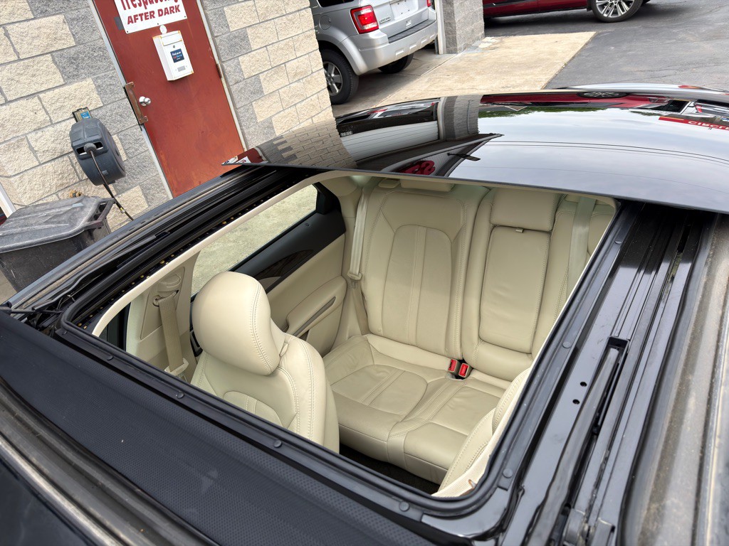 2014 Lincoln MKZ Image 9