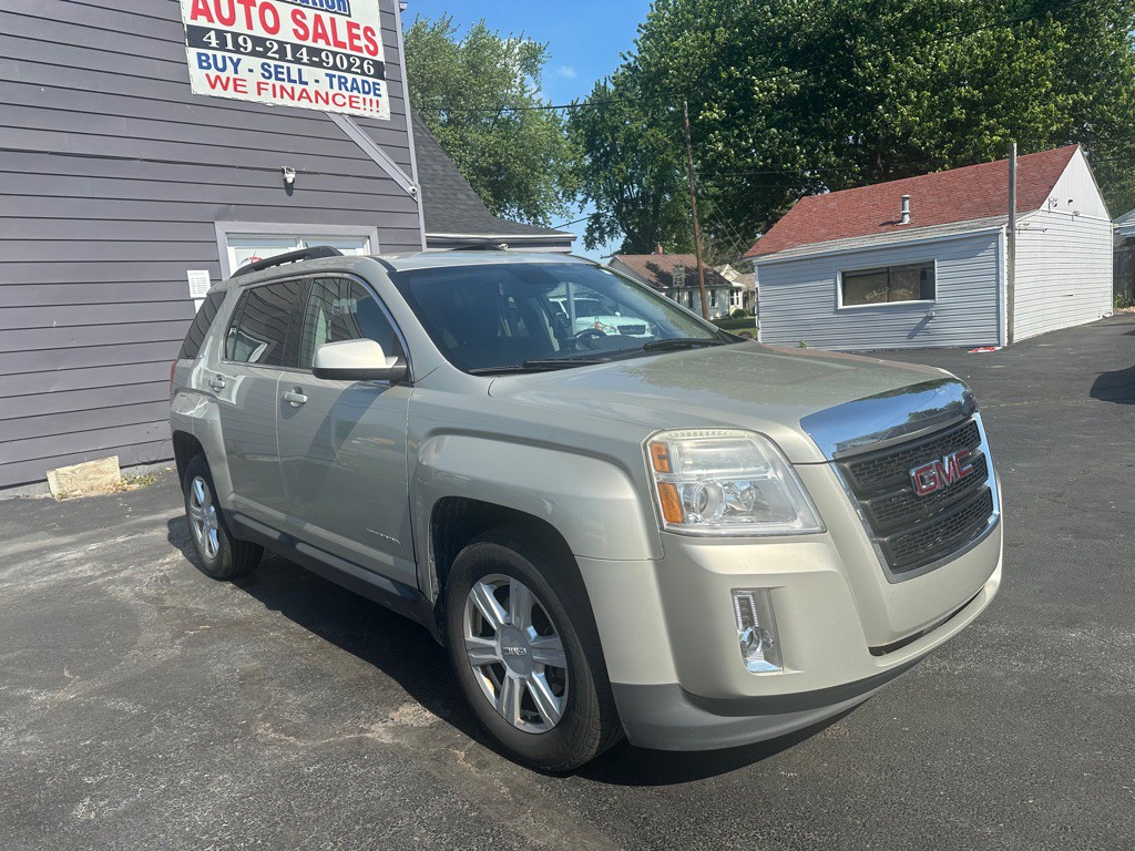 2015 GMC Terrain Image 2