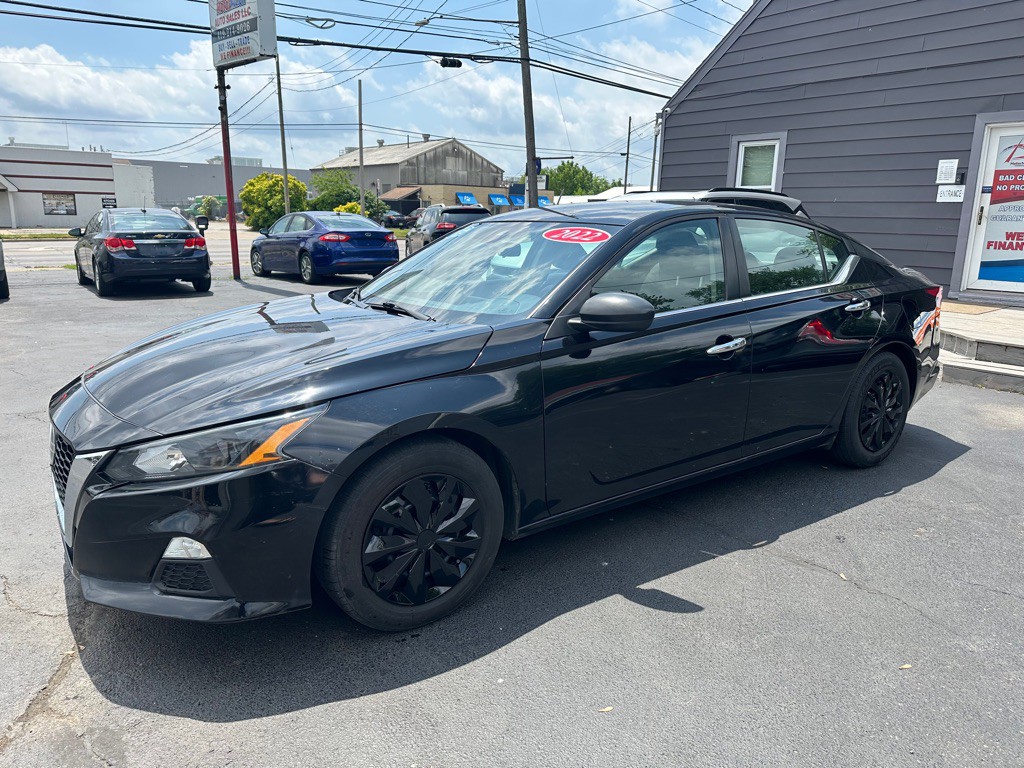 2022 Nissan Altima Image 3
