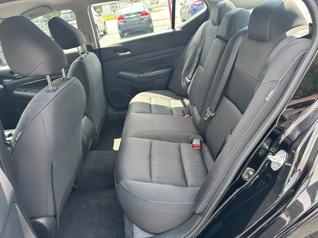 2022 Nissan Altima Image 6