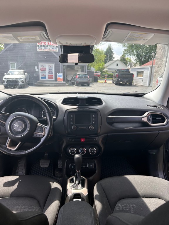 2017 Jeep Renegade Image 8