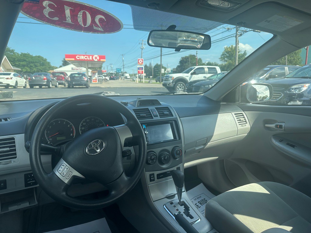 2013 Toyota Corolla Image 7