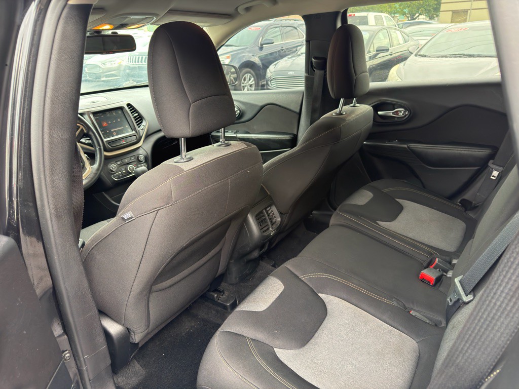 2014 Jeep Cherokee Image 9