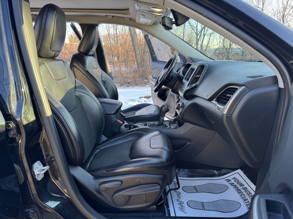 2019 Jeep Cherokee Image 6