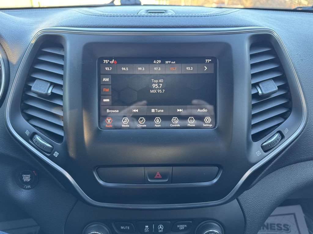 2019 Jeep Cherokee Image 16