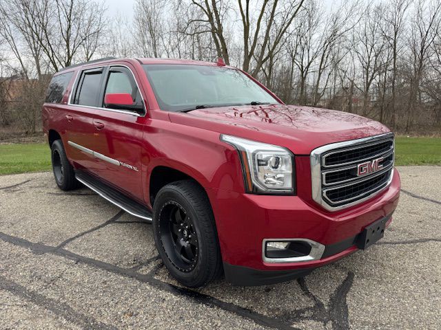 2015 GMC Yukon Image 2